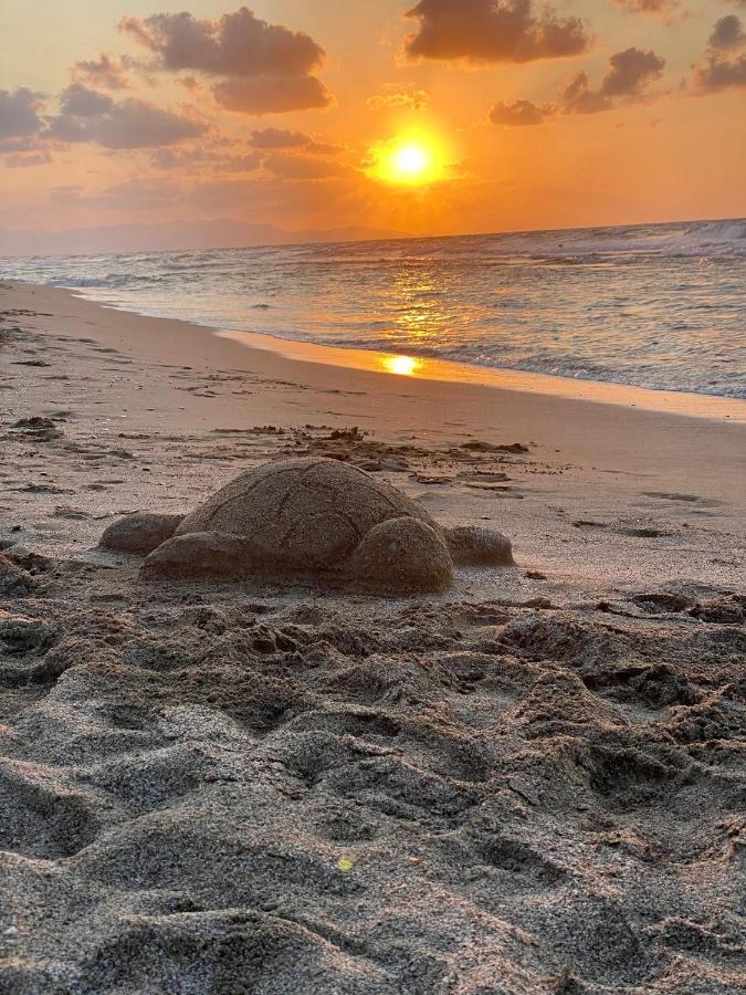 Mikes On The Beach Херсониссос Экстерьер фото